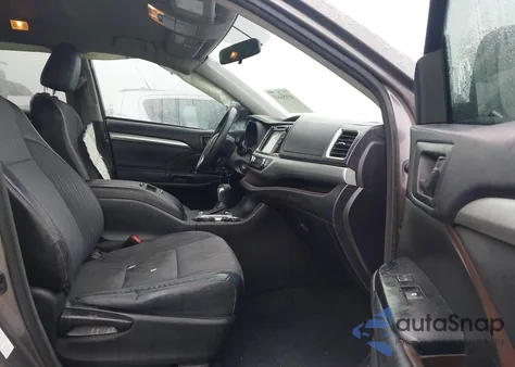 2016 Toyota Highlander Le Plus V6 from USA, damaged, VIN 5TDZKRFH6GS141567